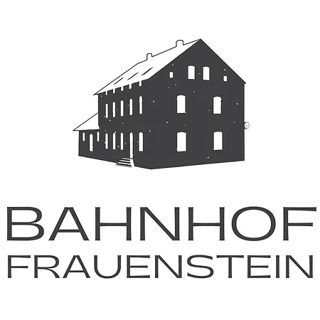 Bahnhof Wartehalle